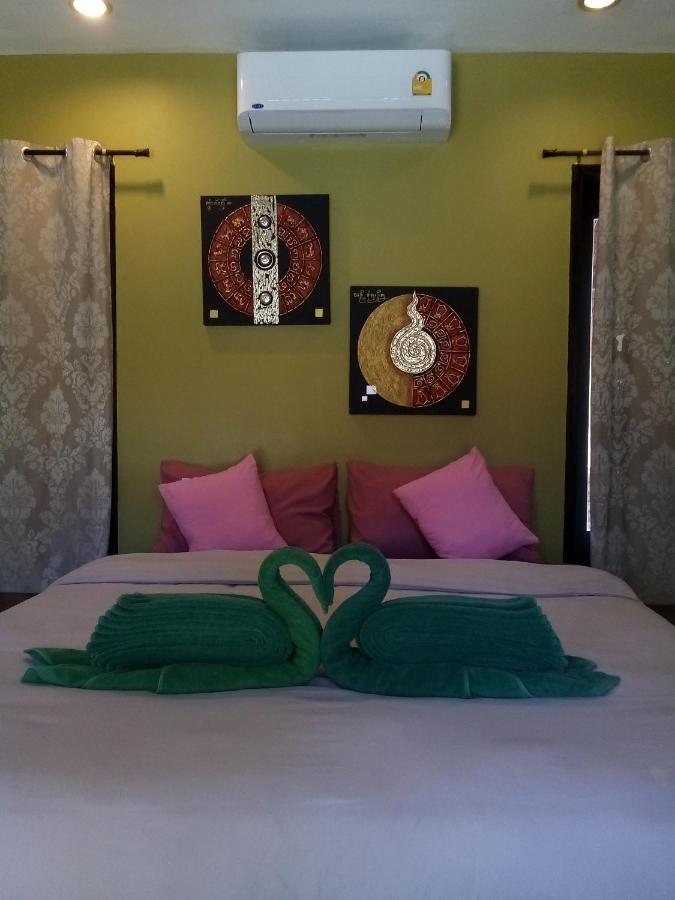 Villa Chaya Khao Lak Exterior foto